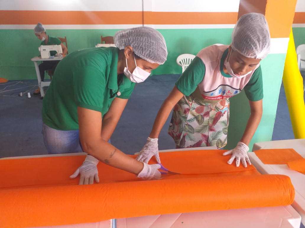 Camacã: Secretaria de Assistência Social confecciona mais máscaras para doações